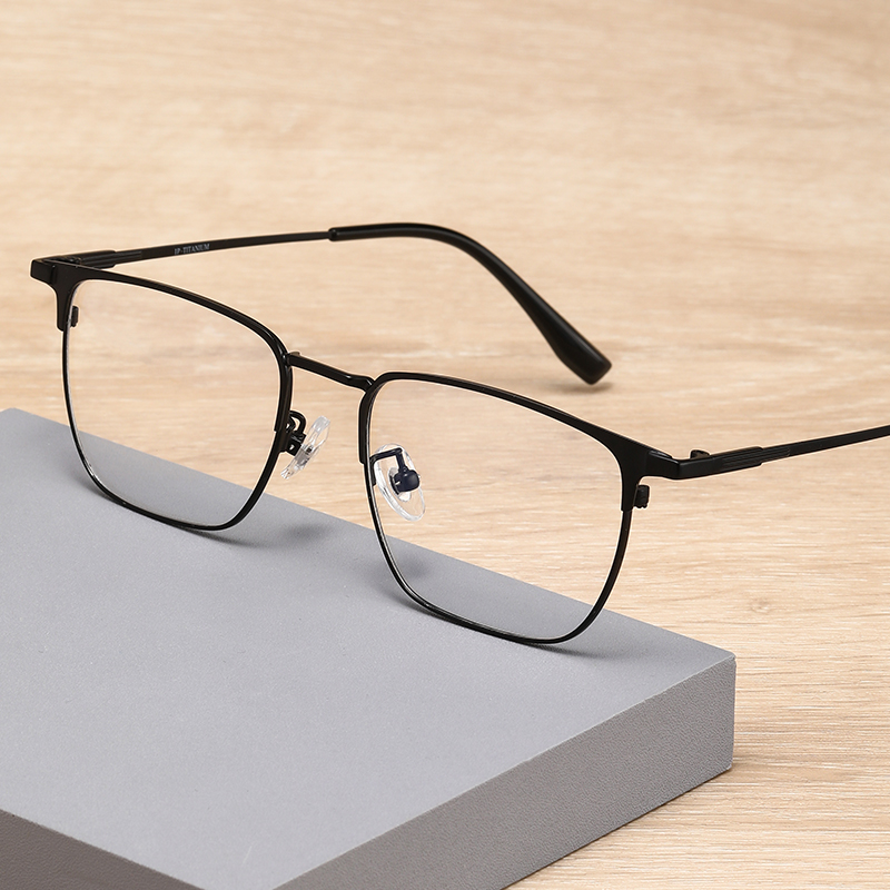 2024 Anti-uv Hd Trendy Designer Reading Glasses Anti Blue Light Men Women Wholesale photochromic Reading Glasses