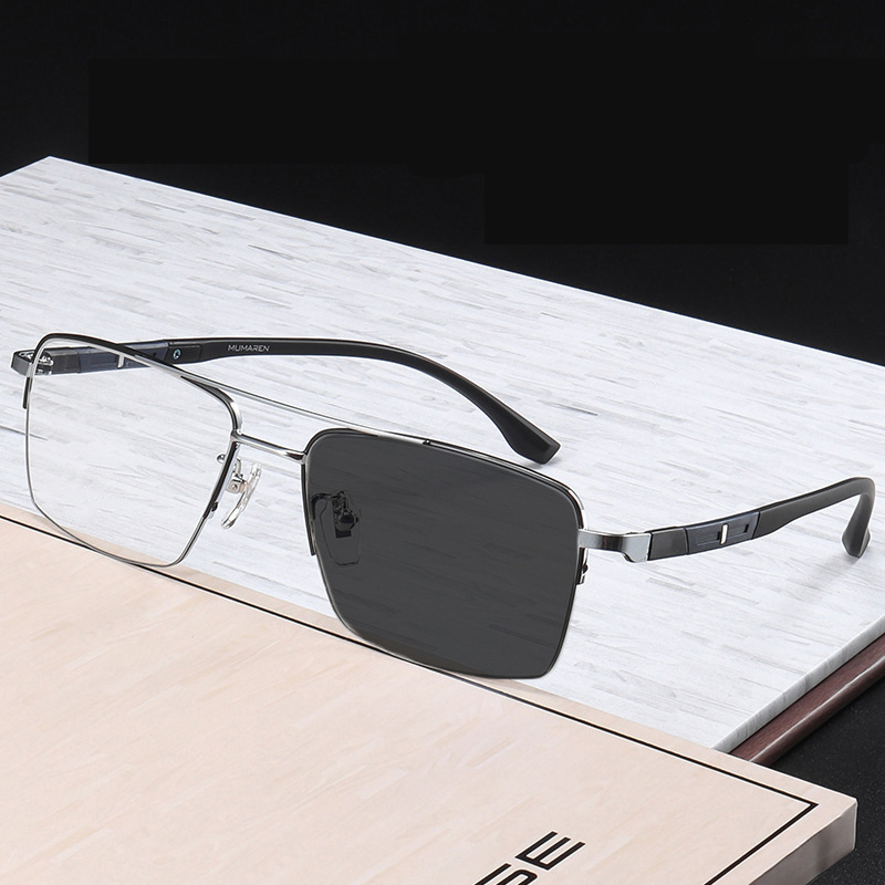 Wholesale high quality eyeglasses Frames Titanium photochromic anti blue light progressive multifocus reading glasses for men