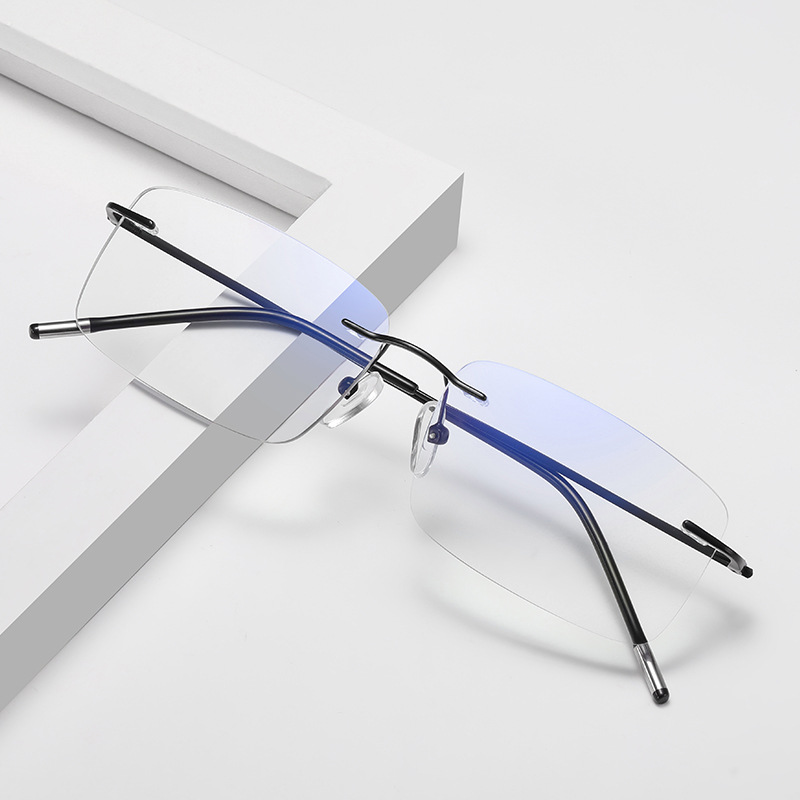 Photochromic blue light glasses for women