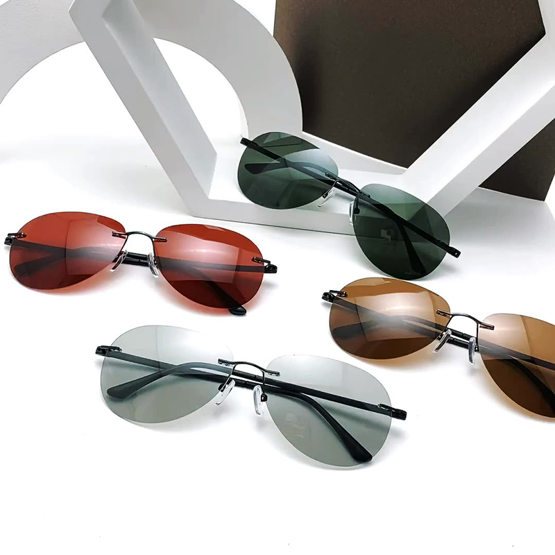 Photochromic Sunglasses Blue Light Blocking Glasses for Men and Women Day Night Multi-use Eyeglasses