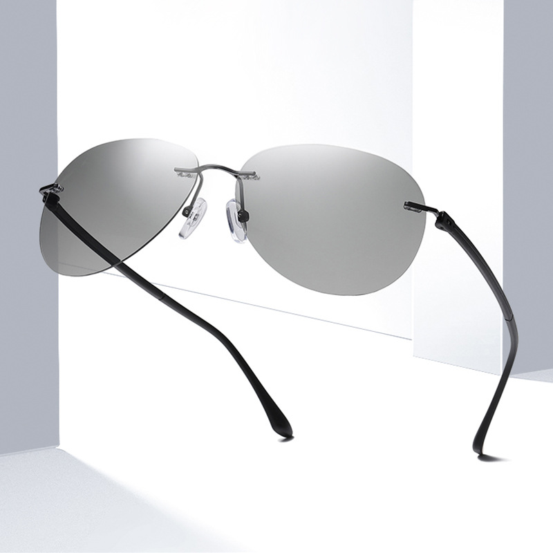 Photochromic Sunglasses Blue Light Blocking Glasses for Men and Women Day Night Multi-use Eyeglasses